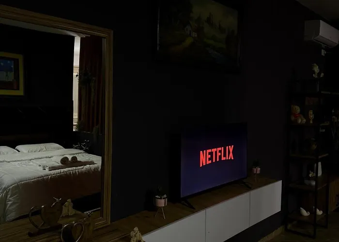 4&5 アパート ティラナ